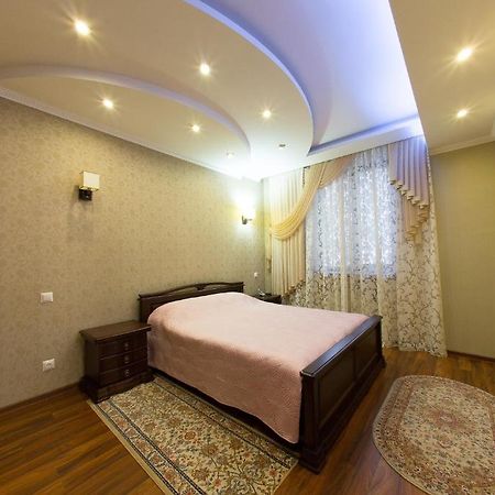 ホテル Royal Zaporizhia 部屋 写真