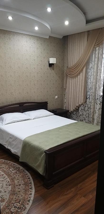 ホテル Royal Zaporizhia エクステリア 写真