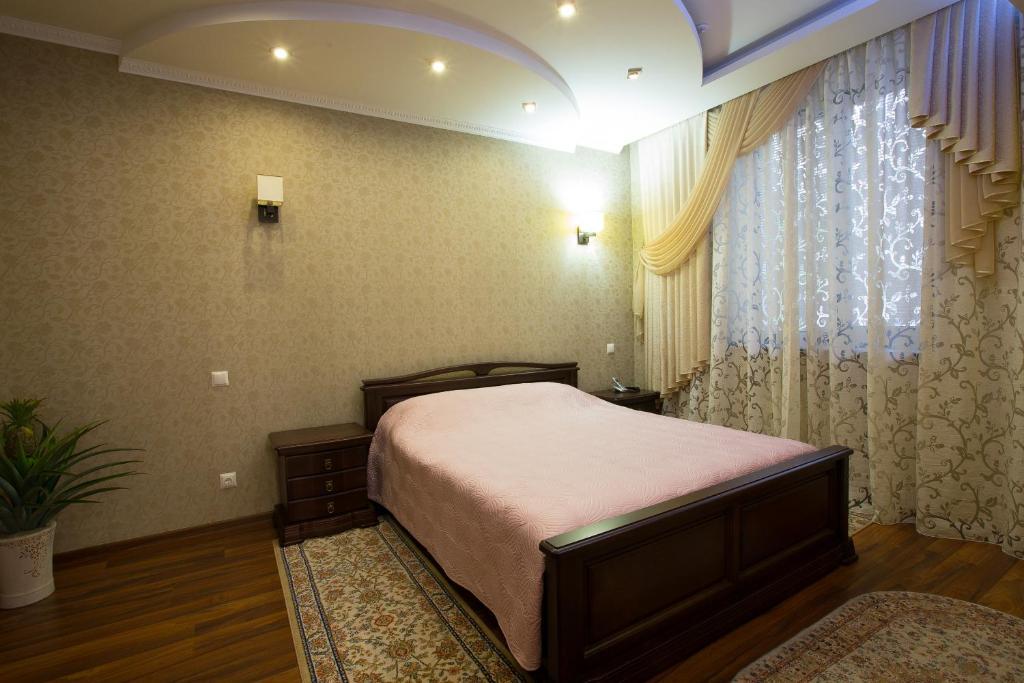 ホテル Royal Zaporizhia エクステリア 写真